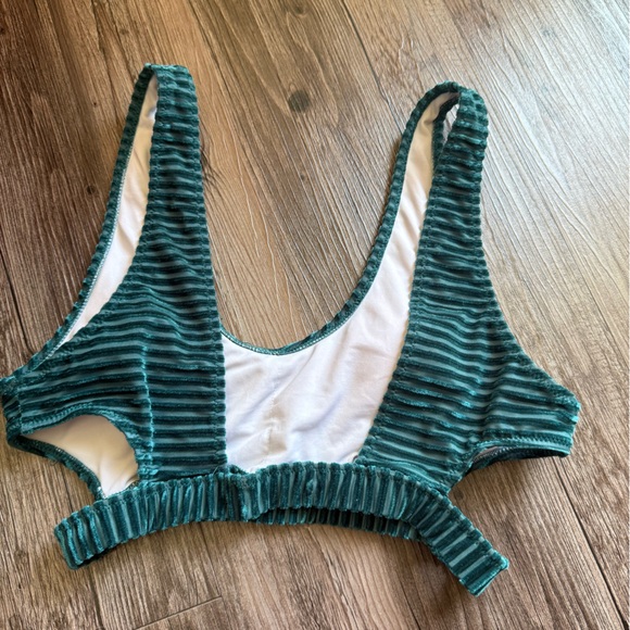 EUC Cupshe Velour Cut Out Bikini - Picture 7 of 12
